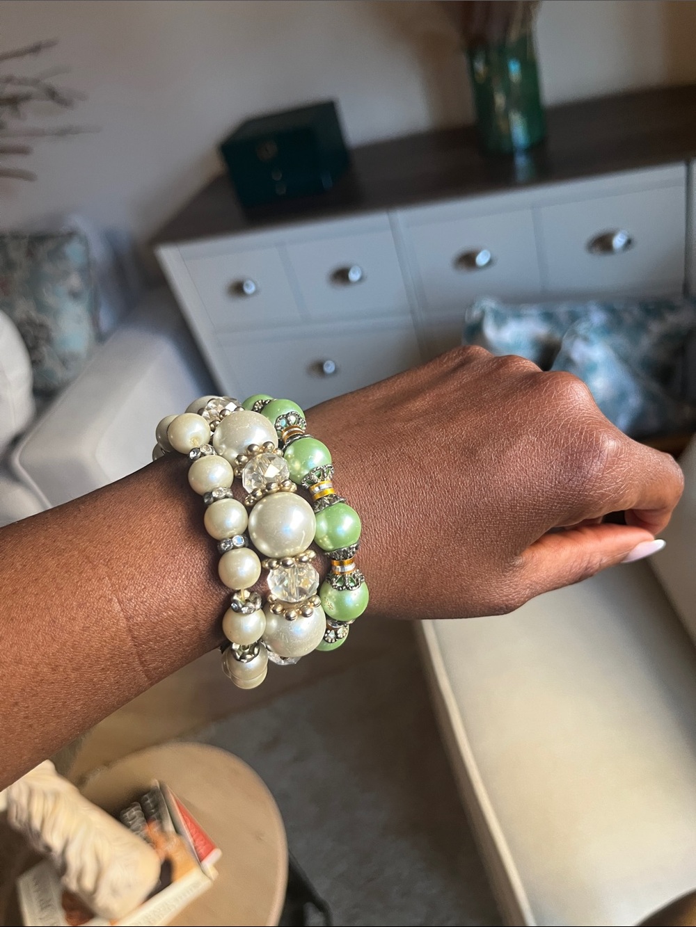 Elegant Pearl and Green Bead Stretch Bracelet Set
